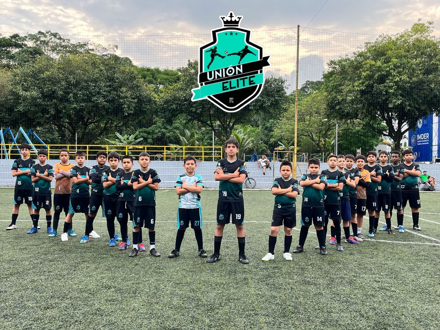 Uniformes Para Escuela Personalizados