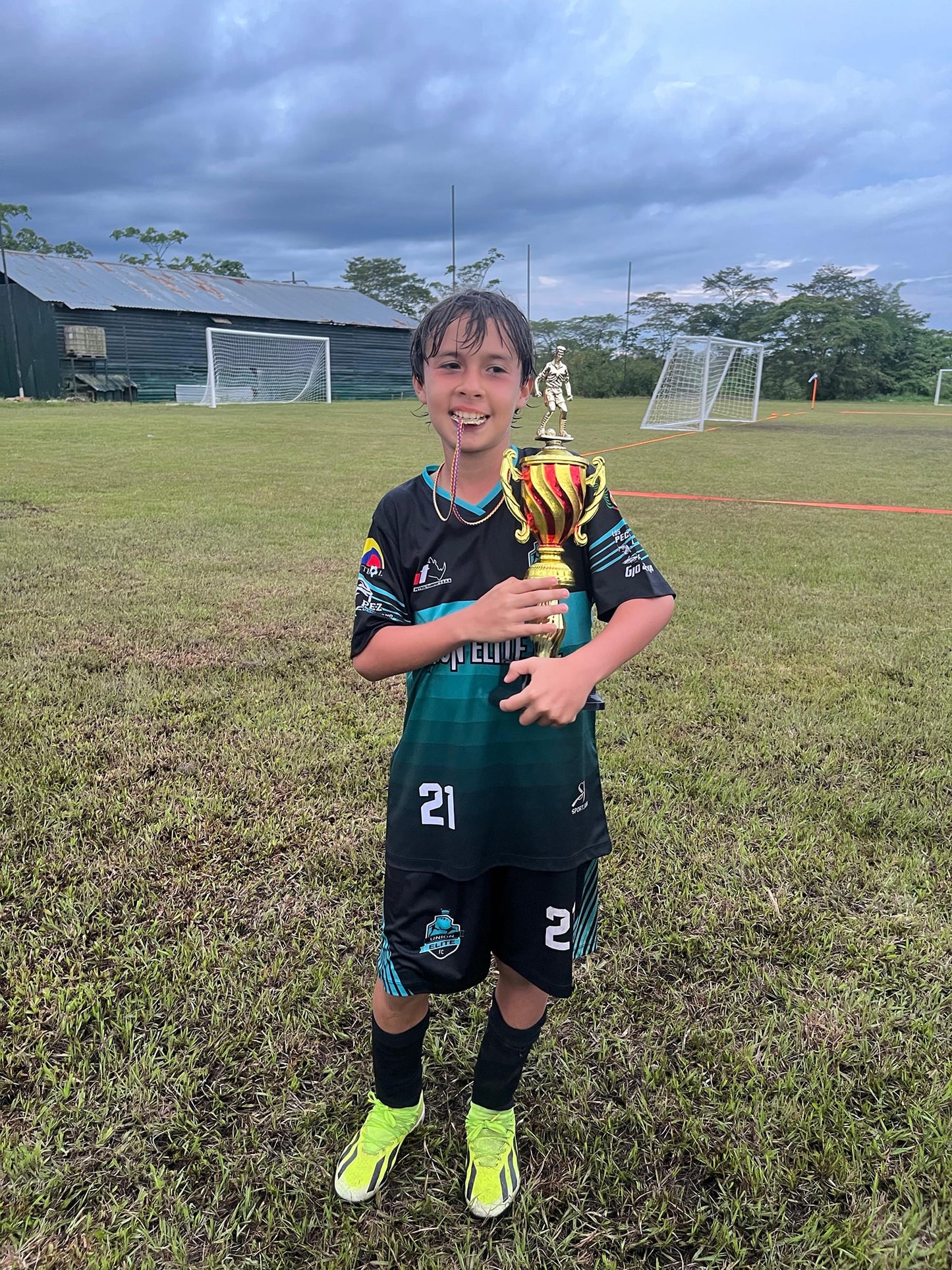 Uniformes Para Escuela Personalizados